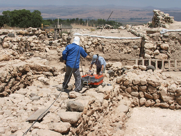 Click to see GPR animated view of what's under the surface here at Tel Hazor